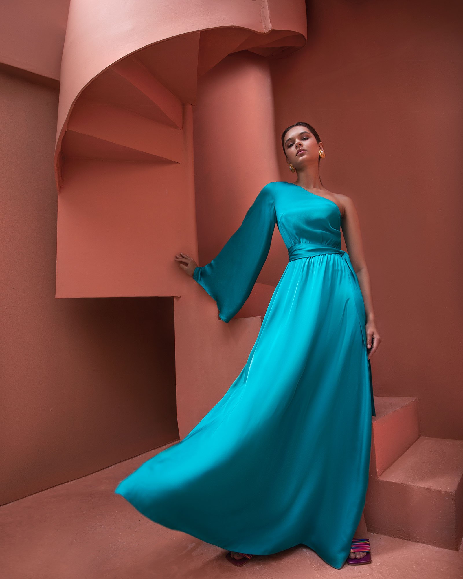 Theone one-shoulder dress Pre Fall 2022